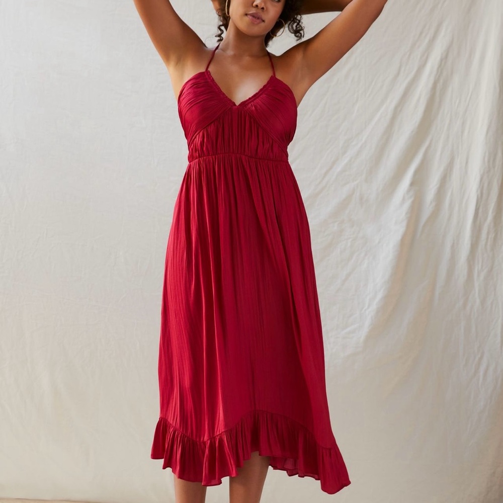 Red Midi Dress with Elegant Design and Flattering Fit